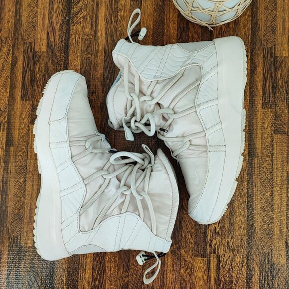 Nike Women's Tanjun White High Rise Phantom Fashion Sneakers Size 8 US - Picture 6 of 9